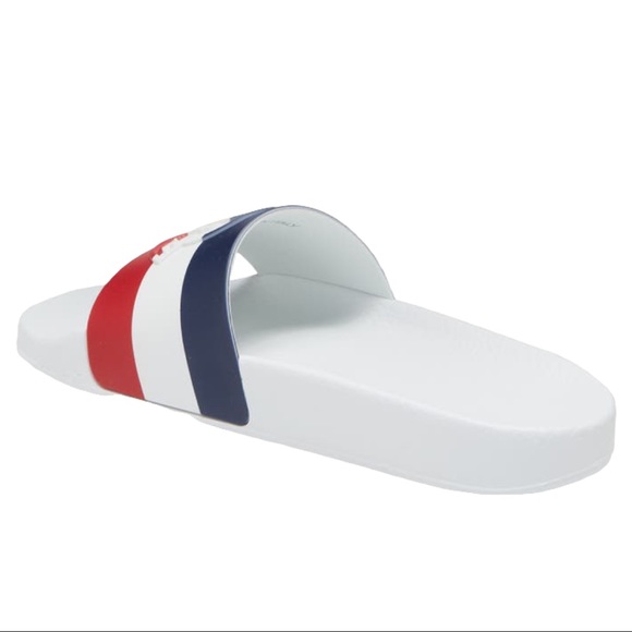 Moncler
Basile Slides - Picture 2 of 5